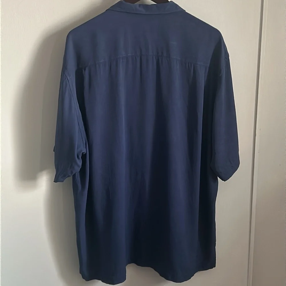 Tommy Bahama Classic Men’s Brushed Silk Short Sleeve Button Up Camp Shirt - Picture 5 of 6